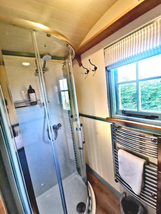 Toms Hut And Robins Rest Shepherd Huts Near Wadebridge Dış mekan fotoğraf