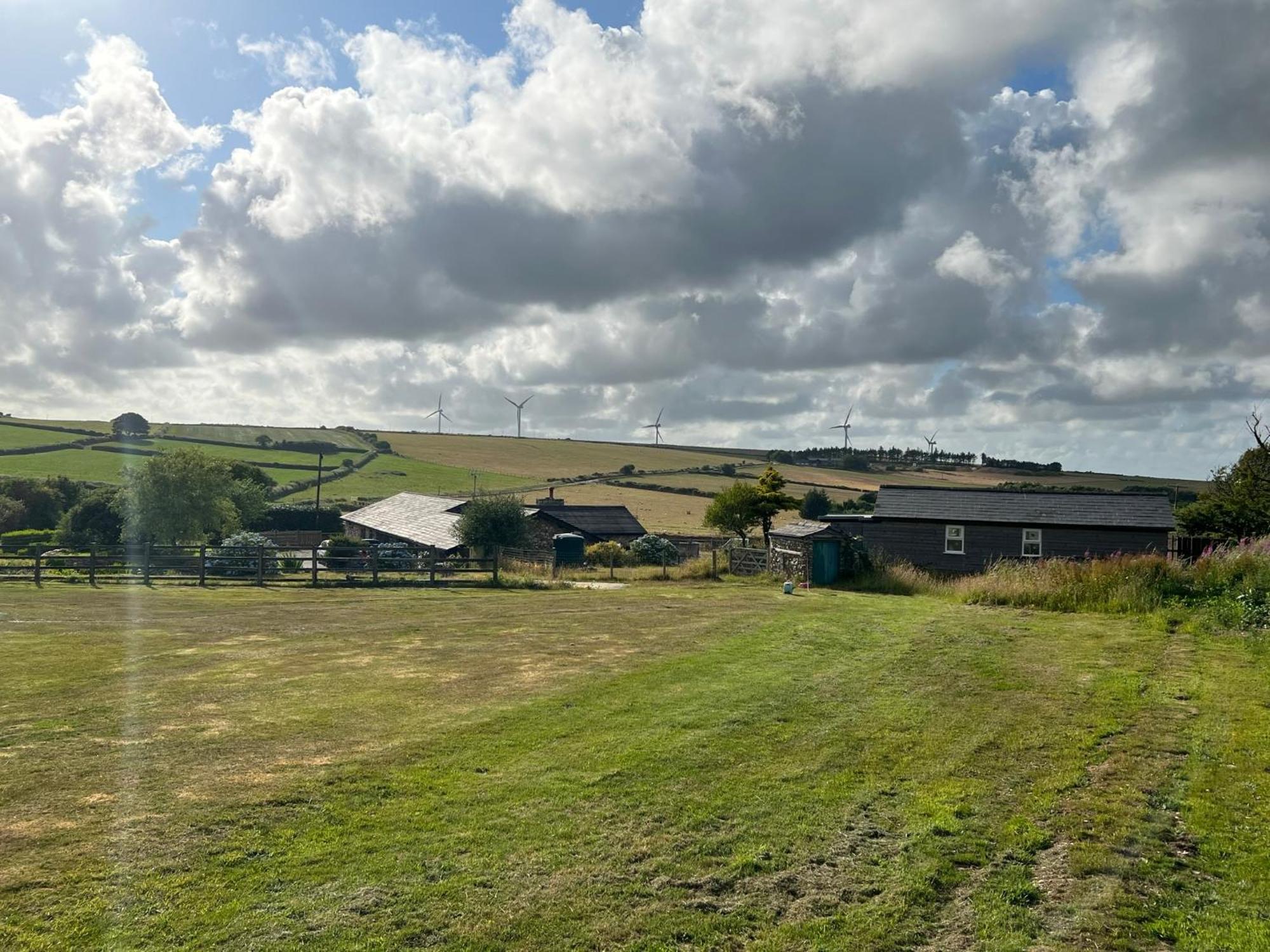 Toms Hut And Robins Rest Shepherd Huts Near Wadebridge Dış mekan fotoğraf